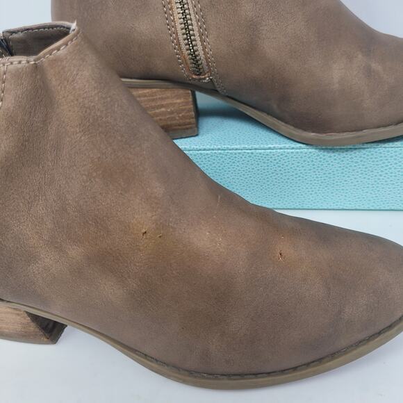 American Eagle Outfitters Booties Womens sz 7 Tan Chocolate Mocha Chunky Heels - Picture 7 of 9